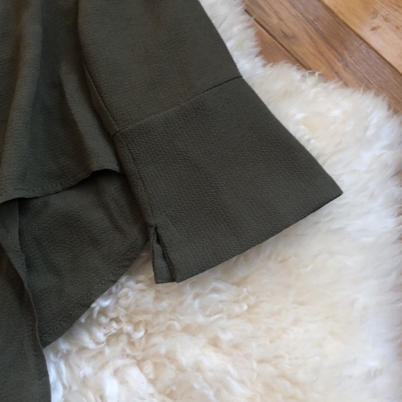 MONTEAU Button up tie-front top in olive green. Size Small. - Picture 7 of 9